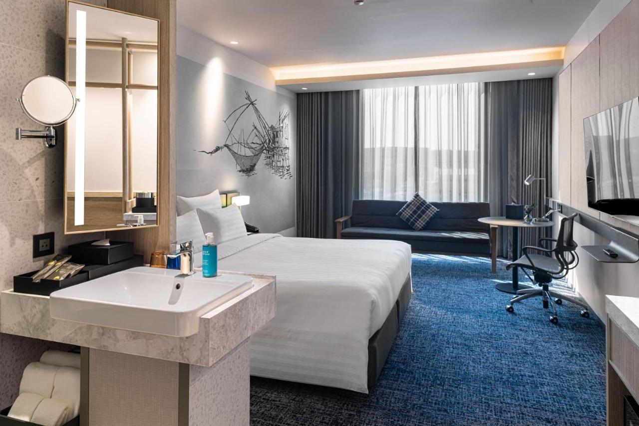 Novotel Bangkok Future Park Rangsit パトゥムターニー エクステリア 写真