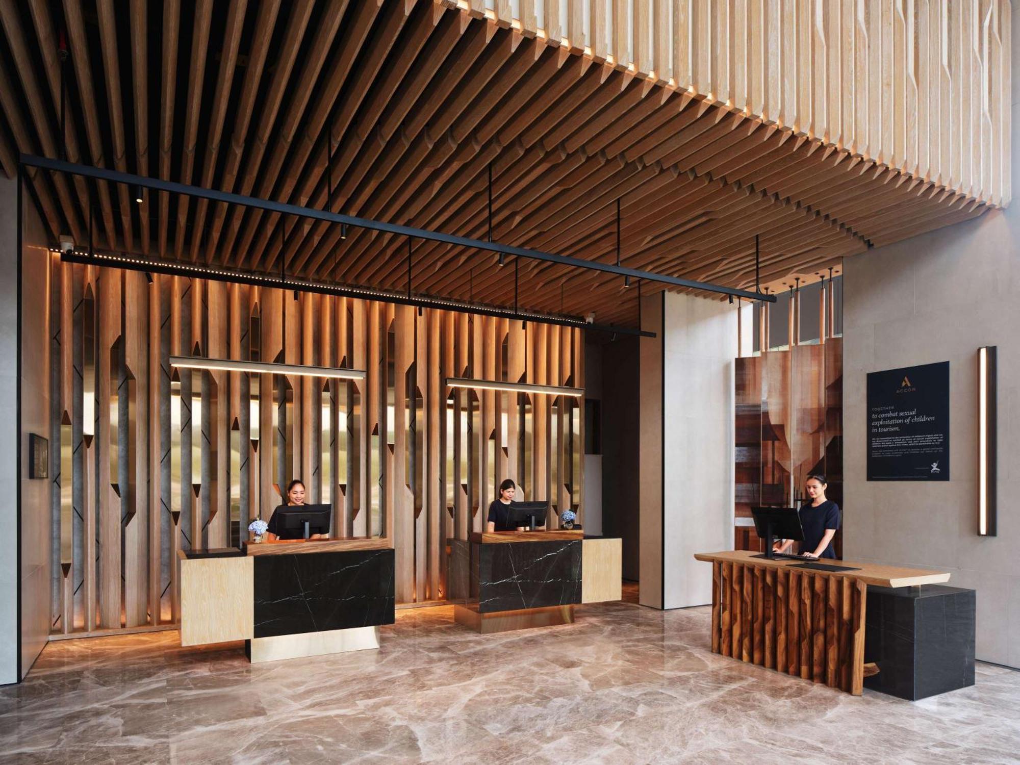 Novotel Bangkok Future Park Rangsit パトゥムターニー エクステリア 写真