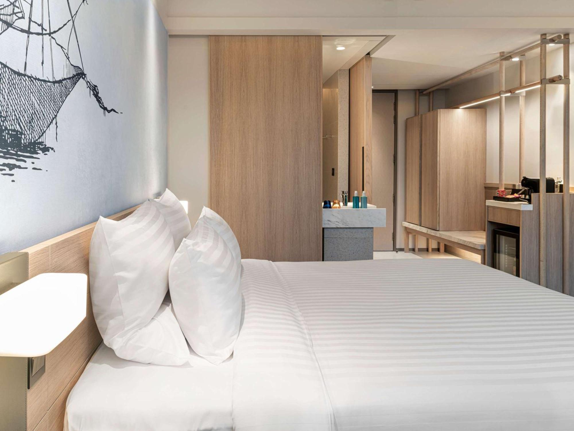 Novotel Bangkok Future Park Rangsit パトゥムターニー エクステリア 写真
